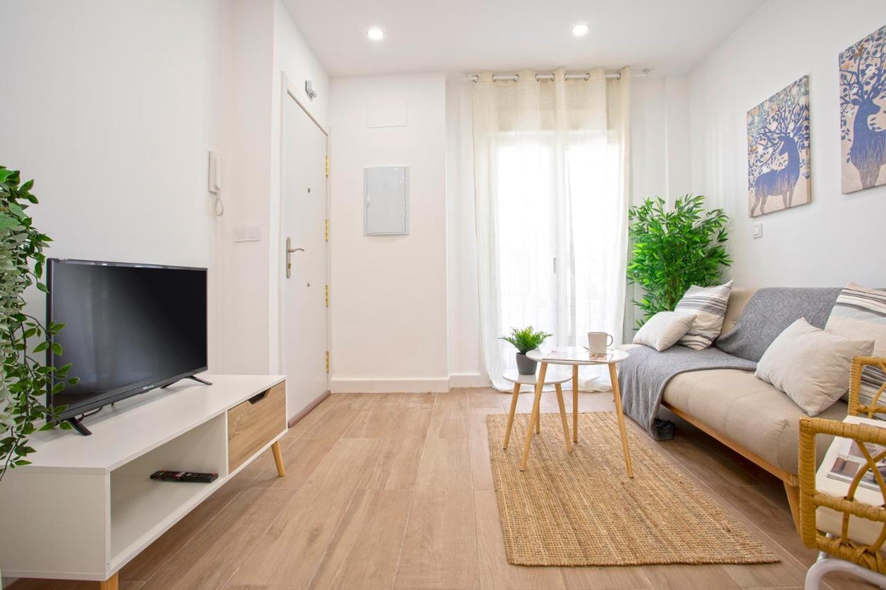 Malgi Apartment - Malaga City Centre Exterior photo